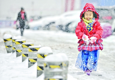 大雪突降，长江日报记者探访各行各业从容应对，武汉迎来瑞雪丰年