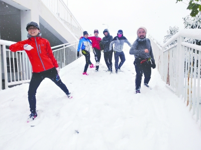 大雪突降，长江日报记者探访各行各业从容应对，武汉迎来瑞雪丰年