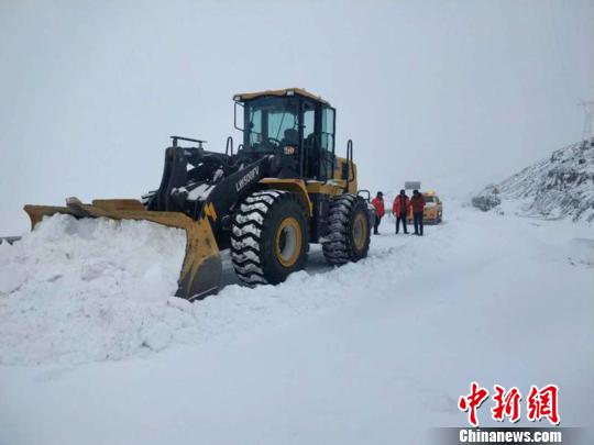 降水东移 西藏连续发布暴雪预警信号（组图）